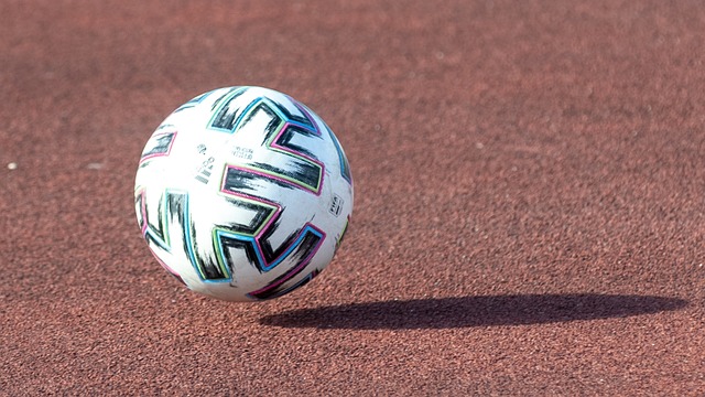 许多足球迷 许多足球迷